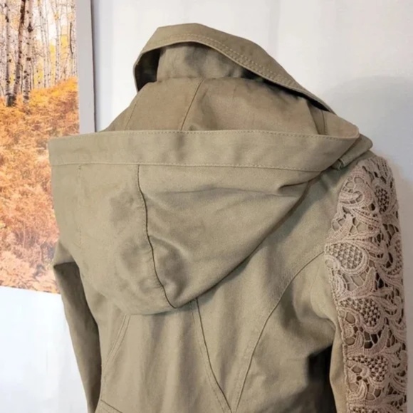 Dawn Levy Lia Lace Sleeve Hooded Utility Jacket - Picture 9 of 16